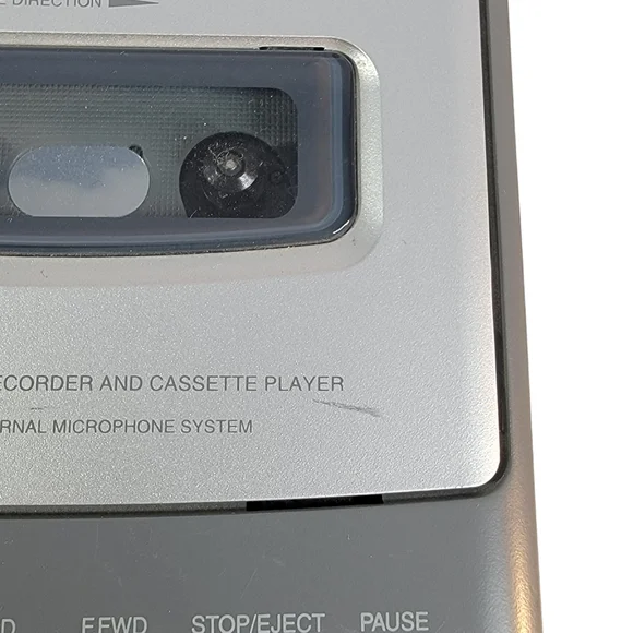 RCA RP3503 "Shoebox" Cassette Voice Recorder Personal Portable Player With Mic - Picture 10 of 12